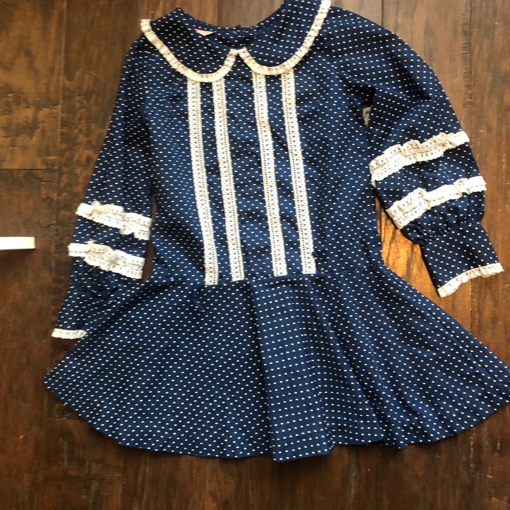 Vintage Cater Frock Dress Bmue White Polka Dot Lace size 6/7 Year Old?